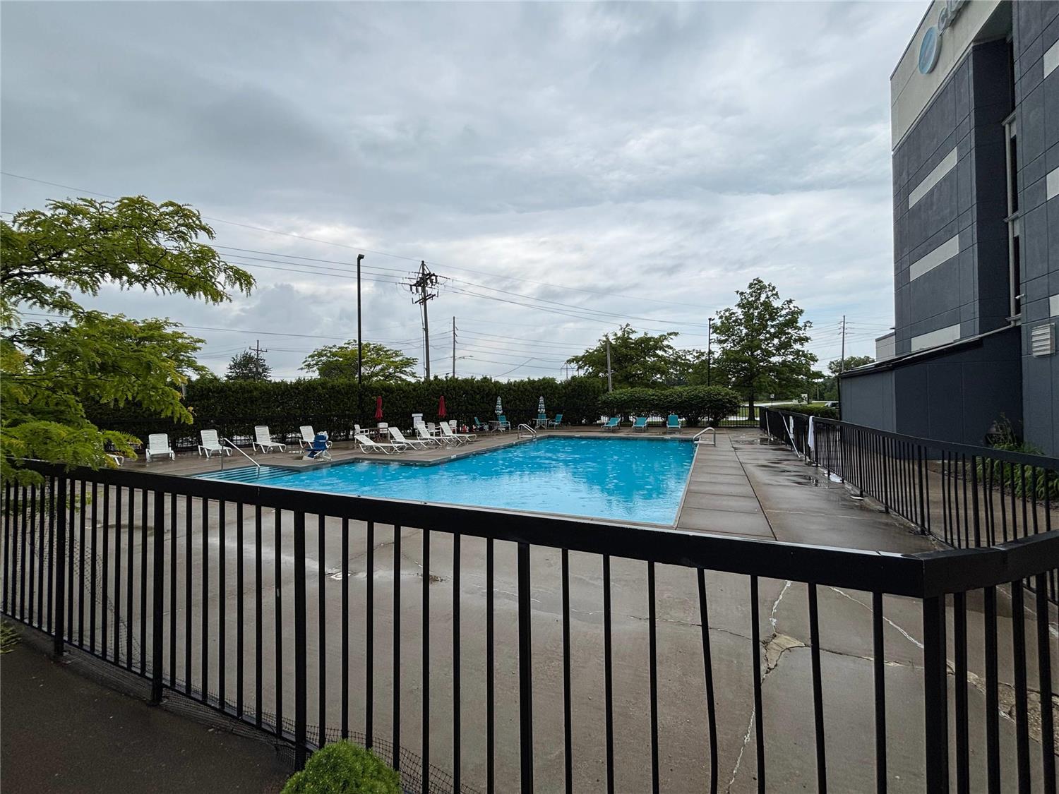 Clarion Pointe Near Erie Casino 21/21