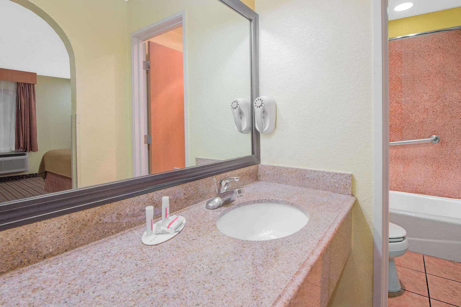 Days Inn by Wyndham Lubbock South 30/31