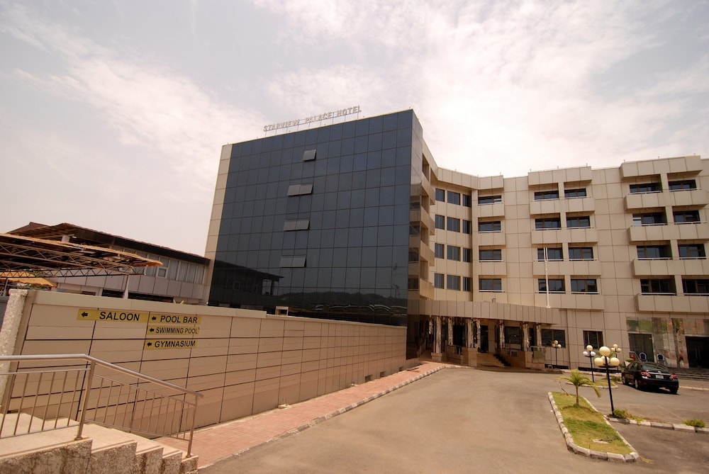 Starview Palace Hotel 4/50