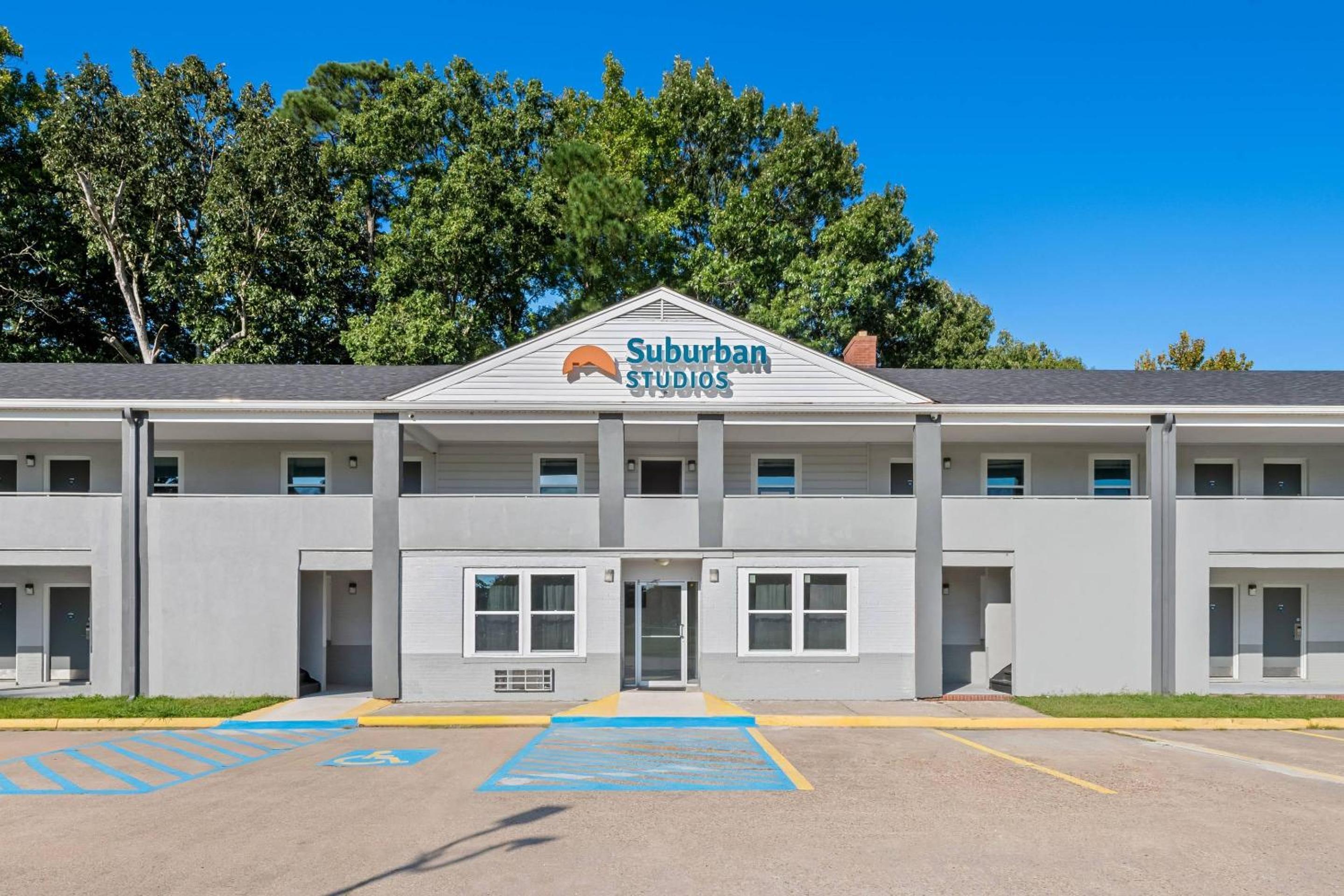 Suburban Studios Newport News - Hampton 3/49