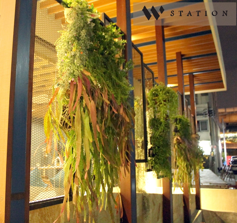 W Station 63/68
