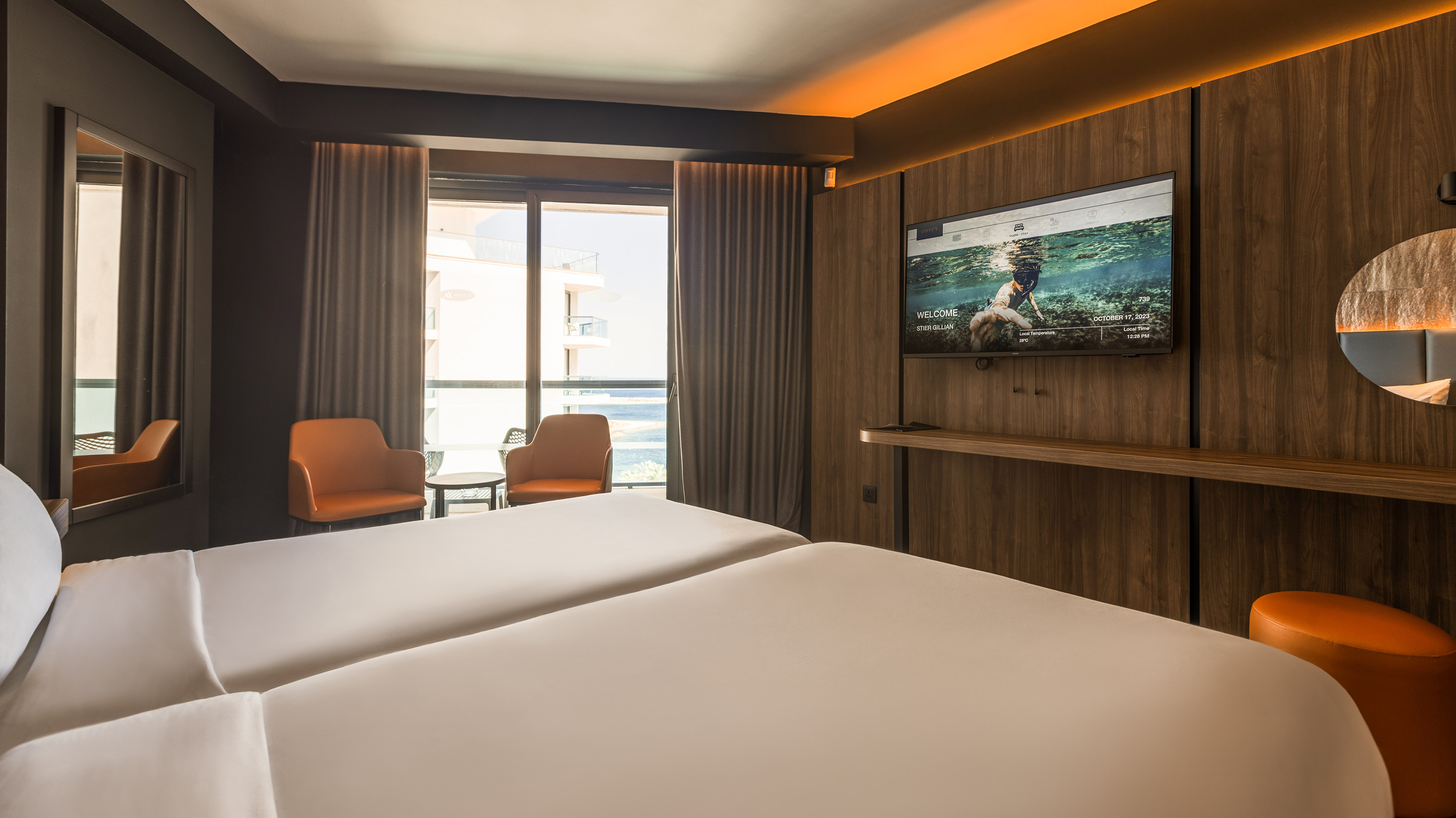 Deluxe, Side Sea View