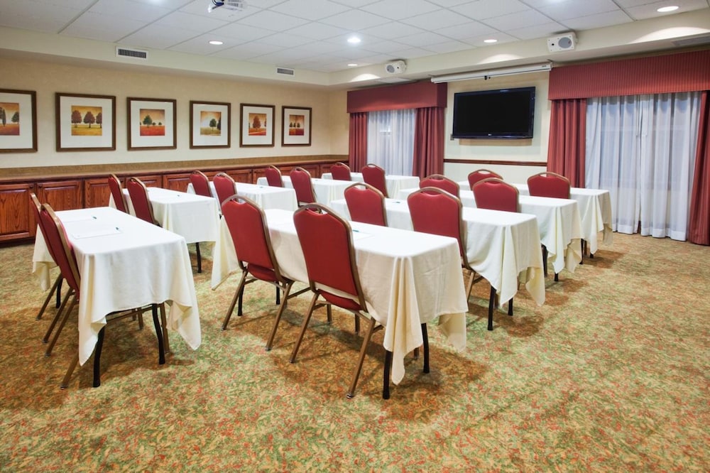Country Inn & Suites By Radisson Macon North Ga 36/39