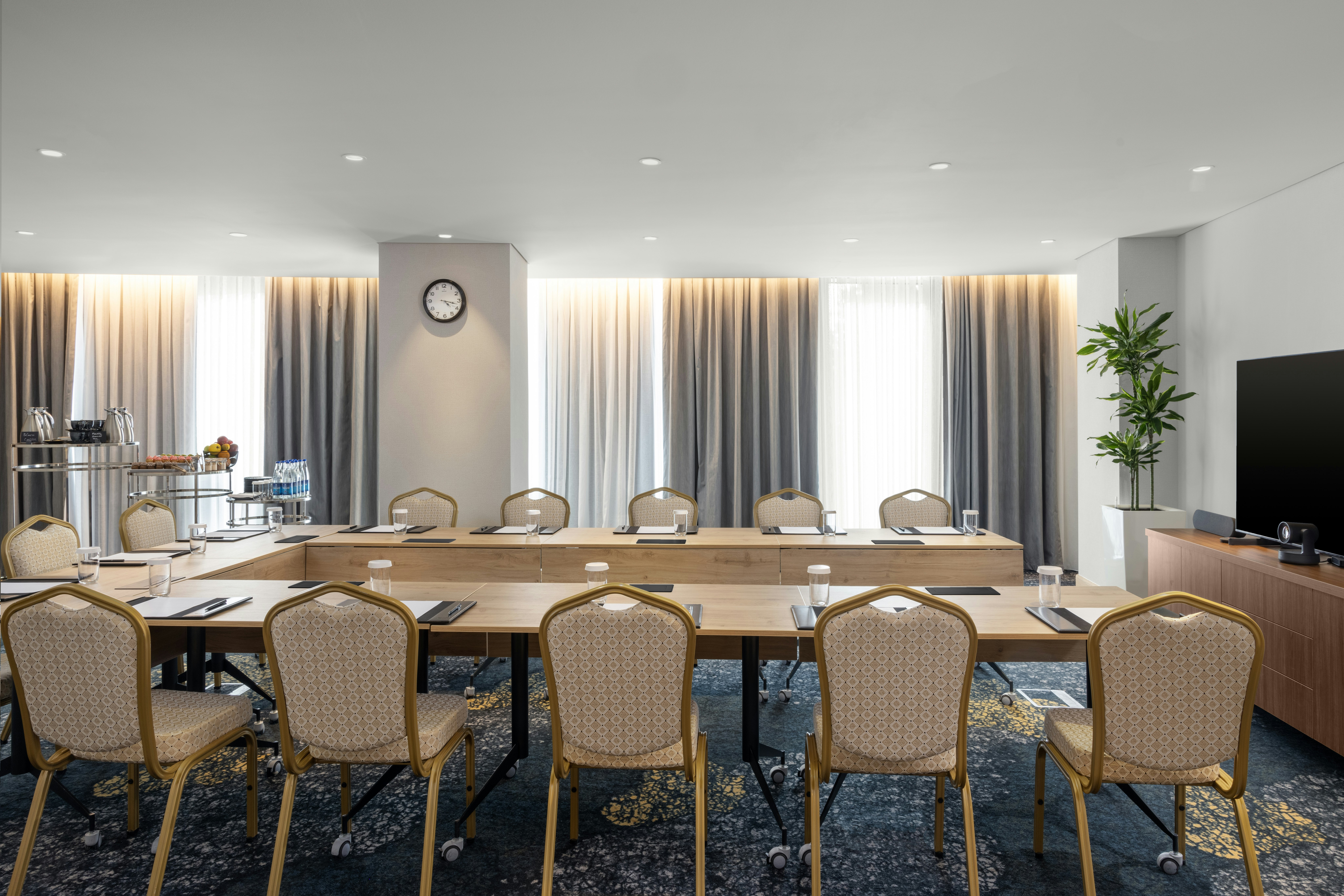 Hilton Garden Inn Baku 29/31