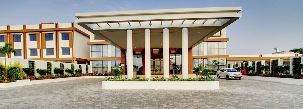 Ramada By Wyndham Bengaluru Yelahanka 53/66