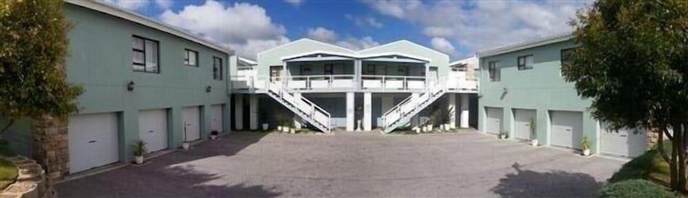 Osler Place Stilbaai 14/15