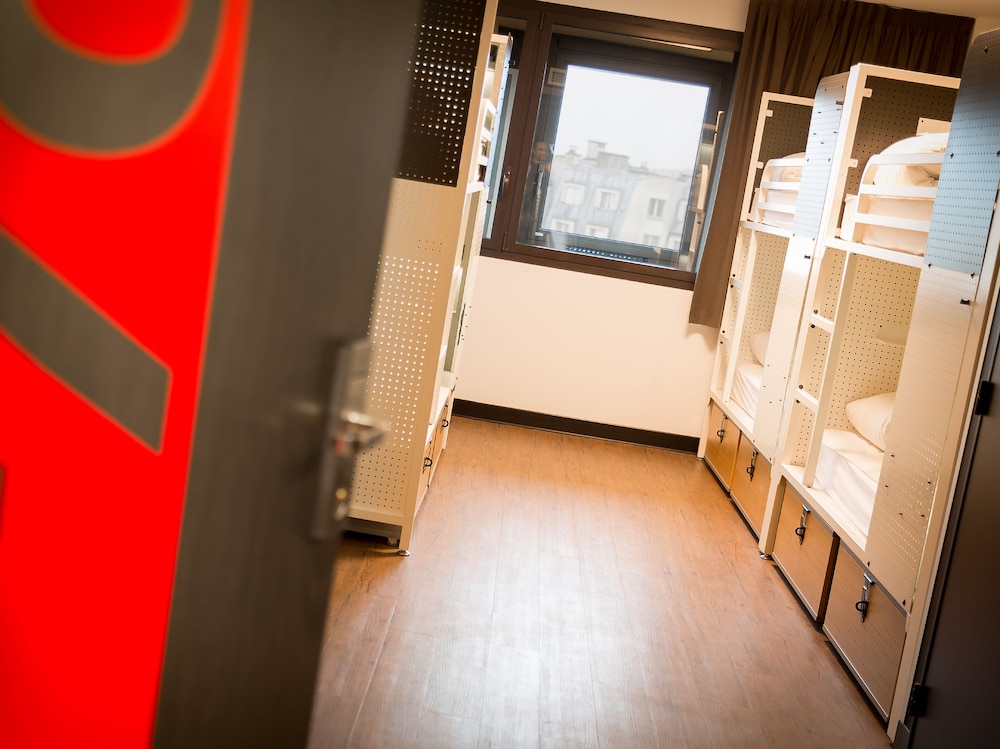 Generator Hostel Paris 64/74