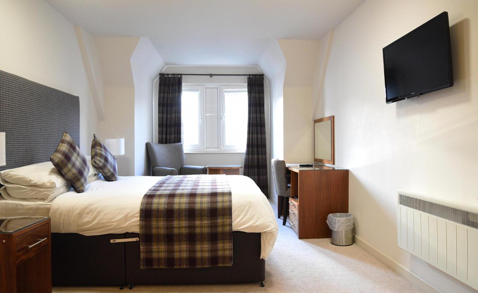 غرفة بريميير بسرير مزدوج، The Royal Hotel, Portree 7/10