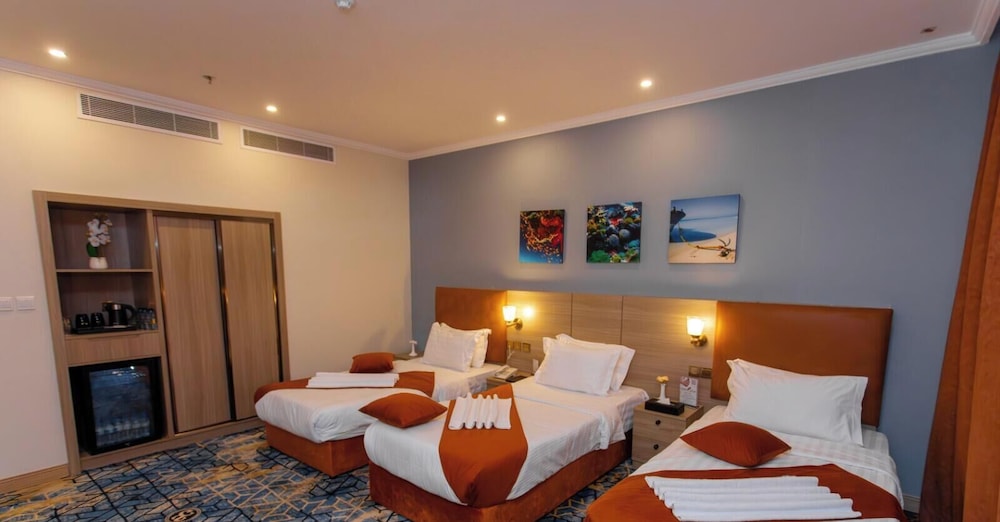 Signature Guest Hotel 13/50