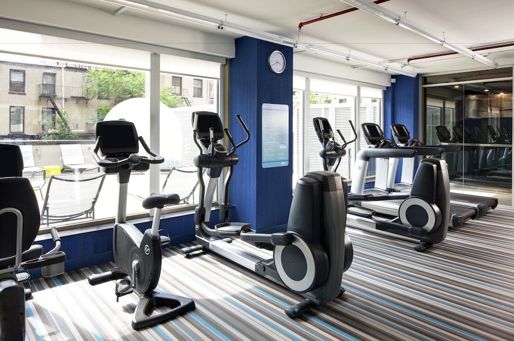 Aloft New York Brooklyn 23/48