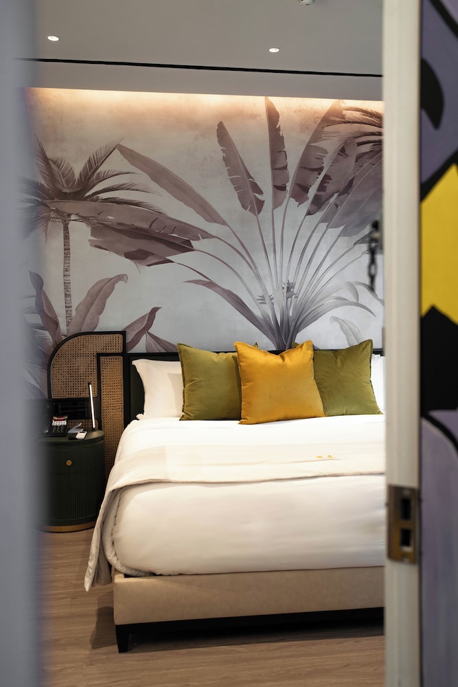 PREMIER, DOUBLE BED