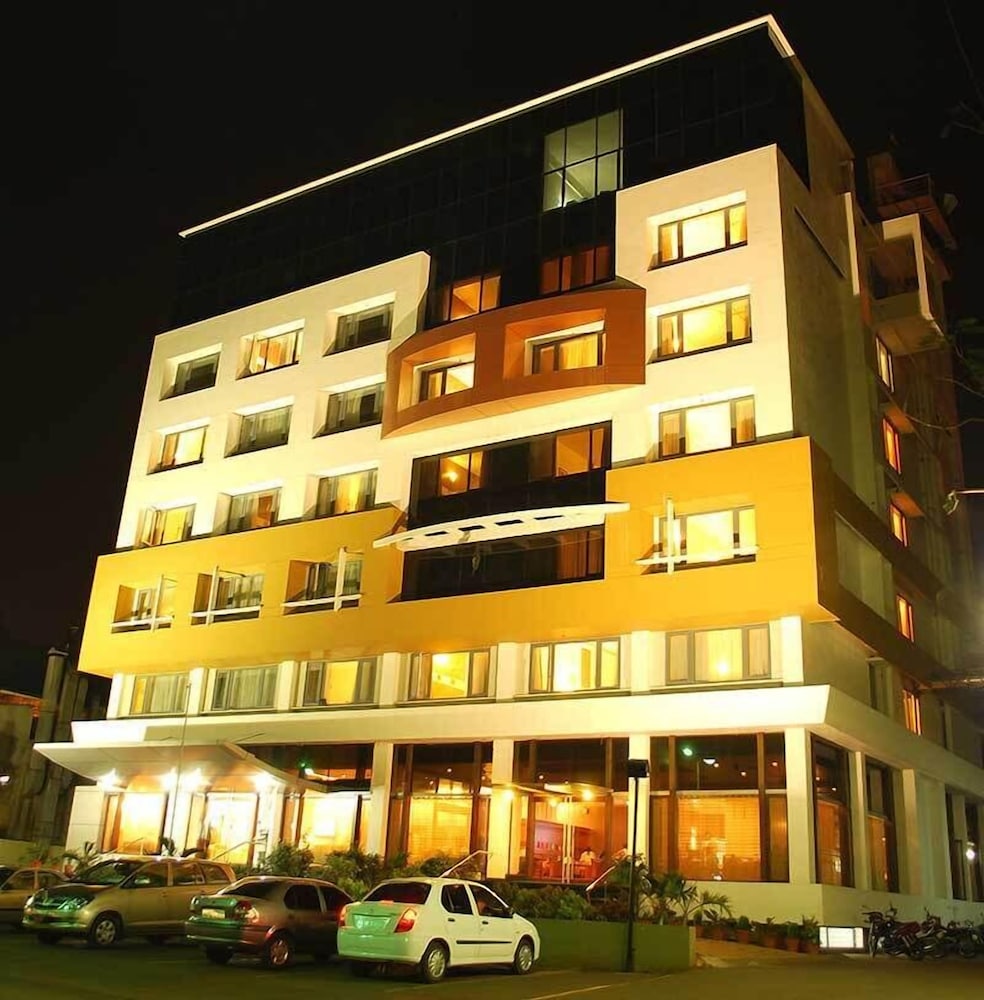 HOTEL EEFA 1/28