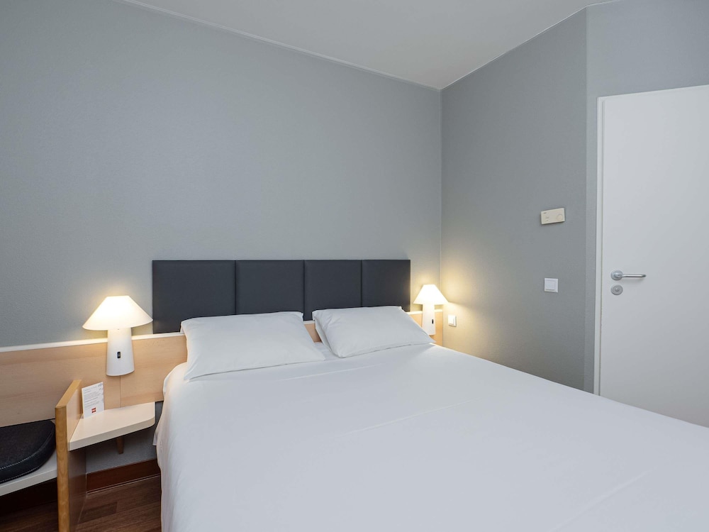 ibis Czestochowa 10/46