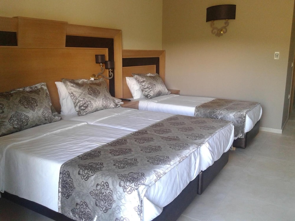 Grand Meteora Hotel 17/60