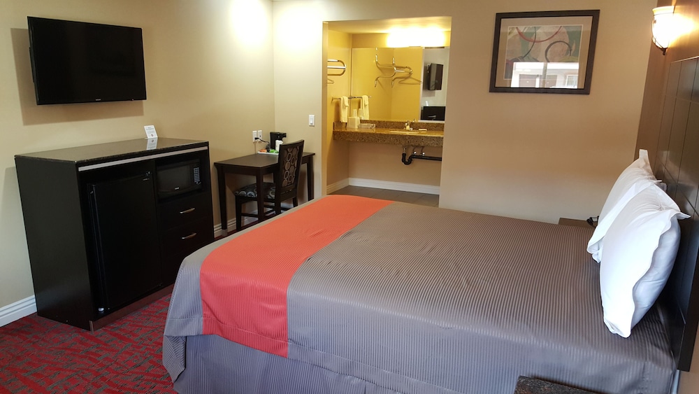 Travelodge Inn & Suites by Wyndham Bell Los Angeles Area 15/52