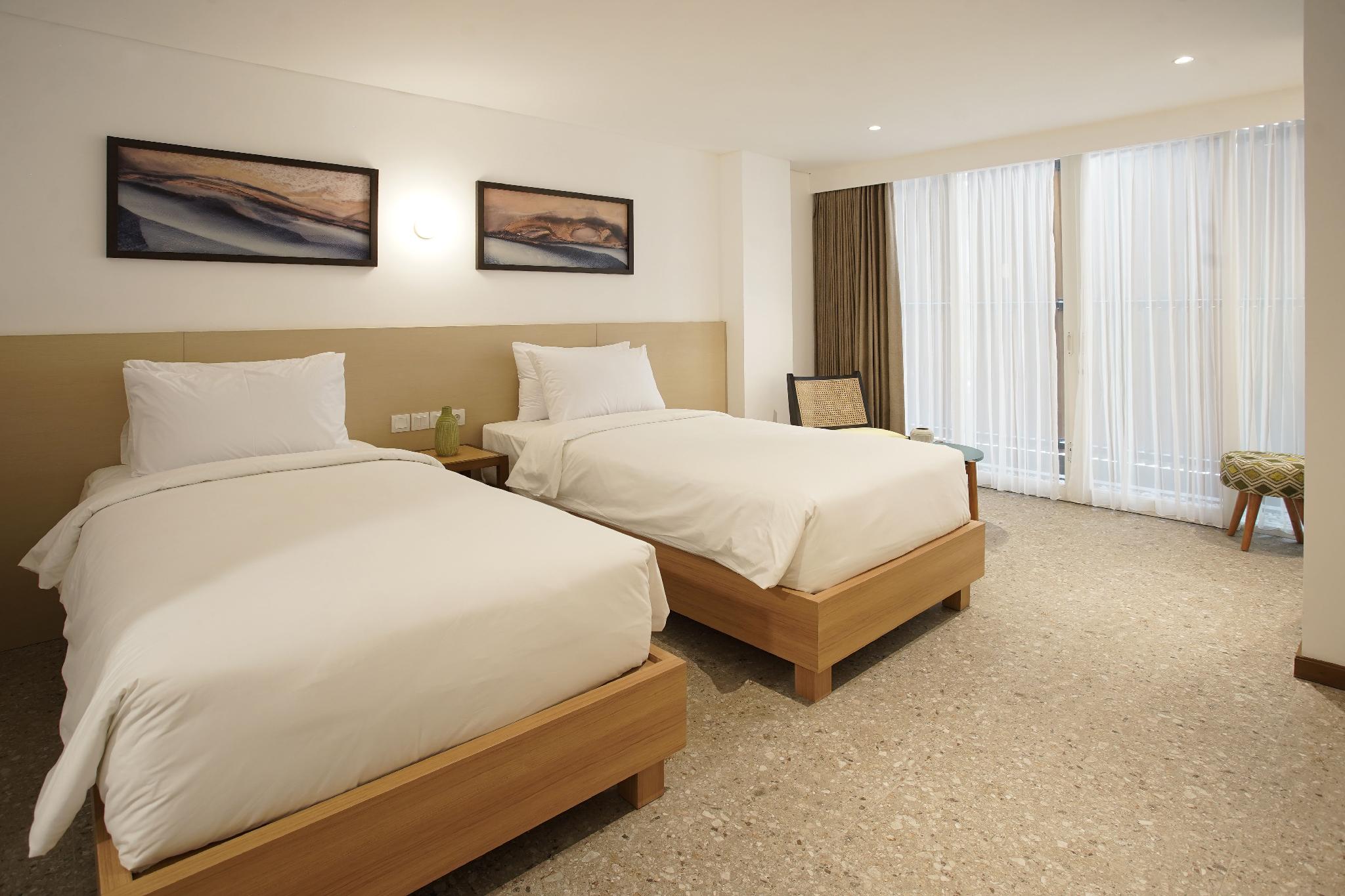 Type A, Deluxe, Twin Beds