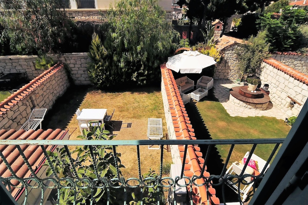 Alacati Eldoris Otel 40/50