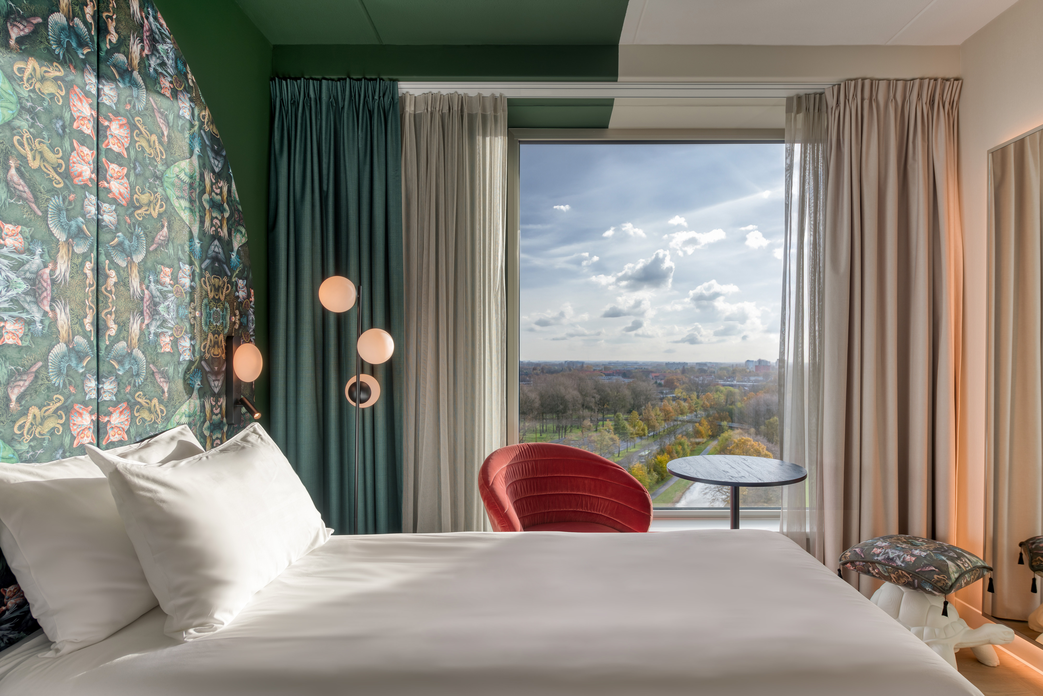Room, Double Bed