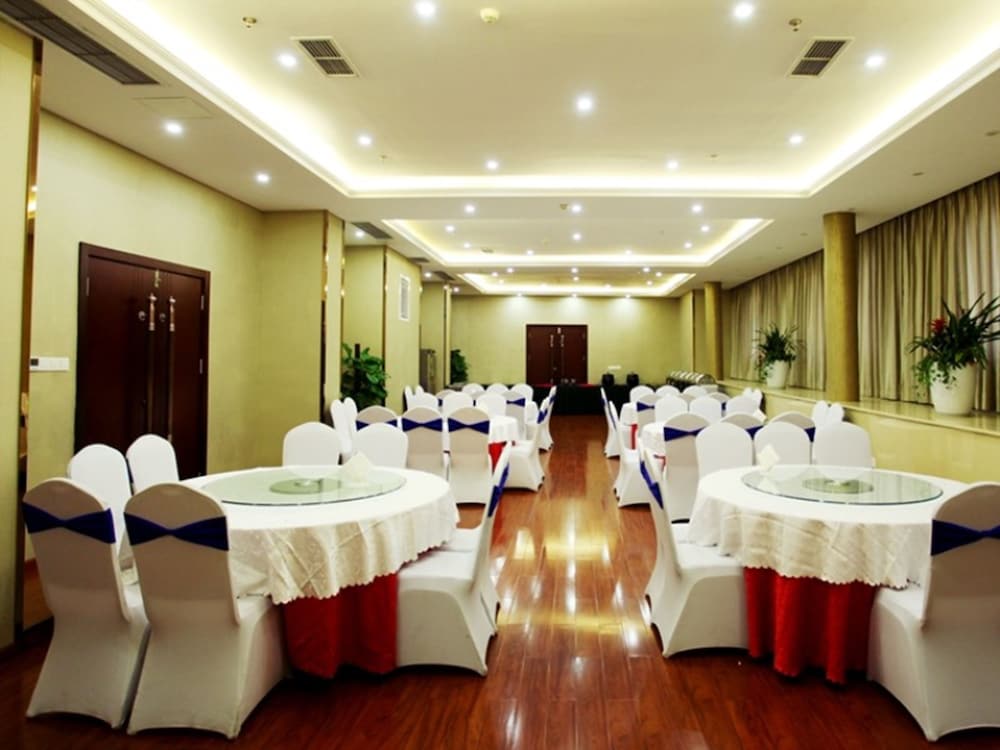 Greentree Eastern Zigong Huashang International City Huichuan Road Hotel 44/46