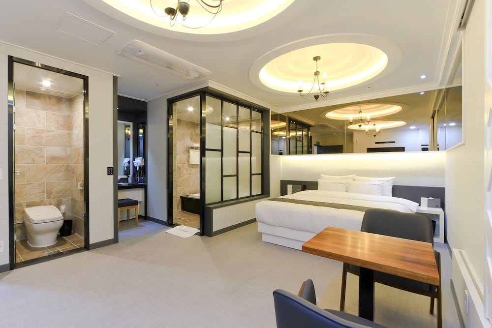 City Hotel G&G 31/45