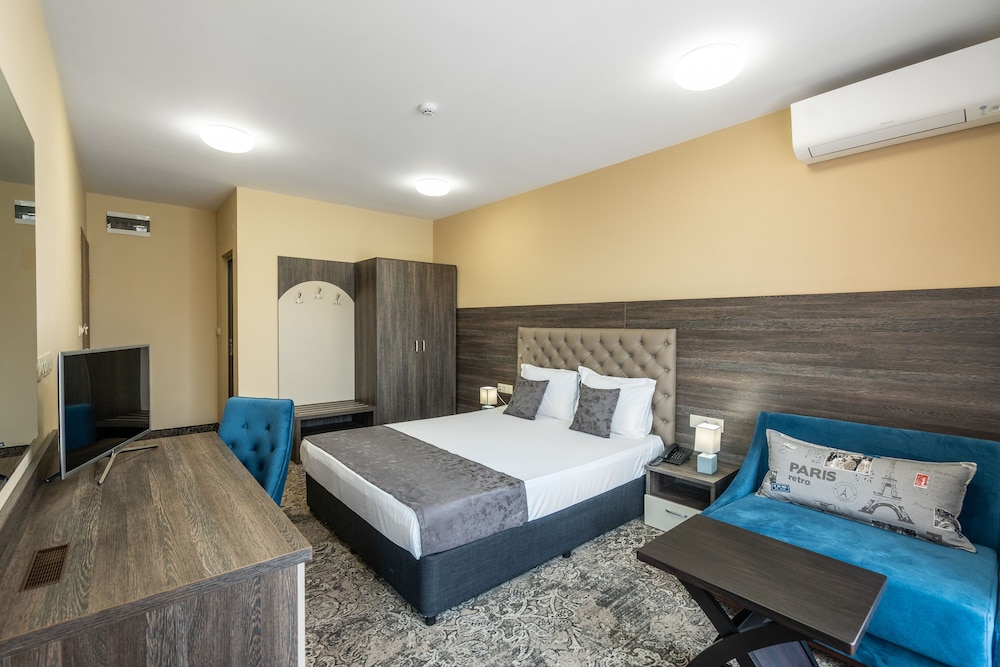 Plaza Hotel Plovdiv 15/68