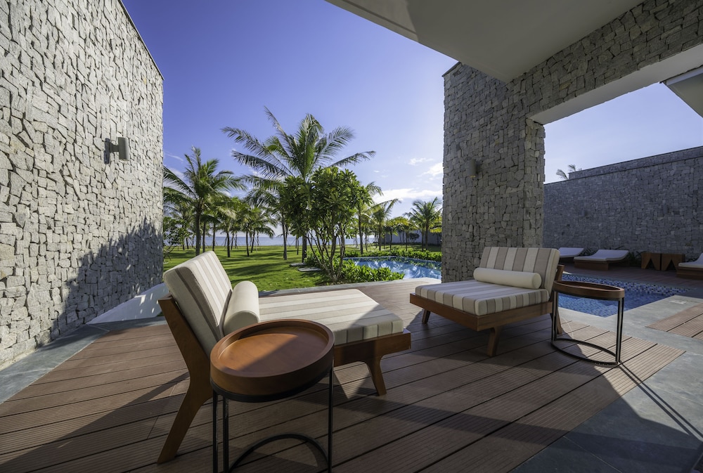 Renaissance Hoi An Resort & Spa 21/35