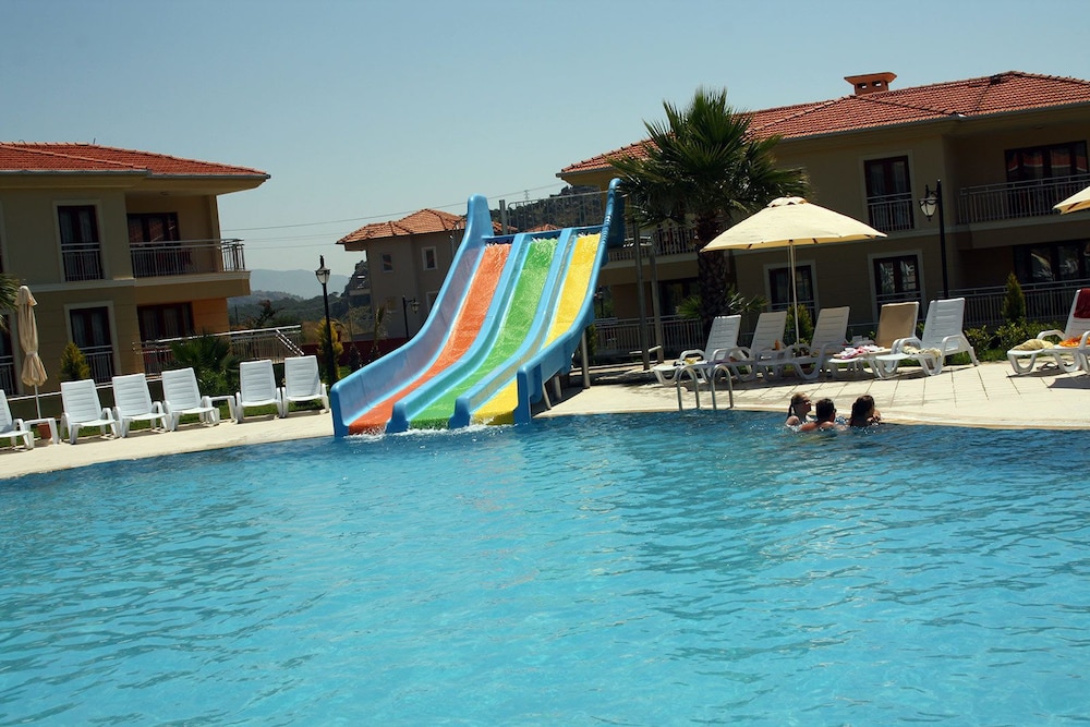 The One Club Hotel 30/50