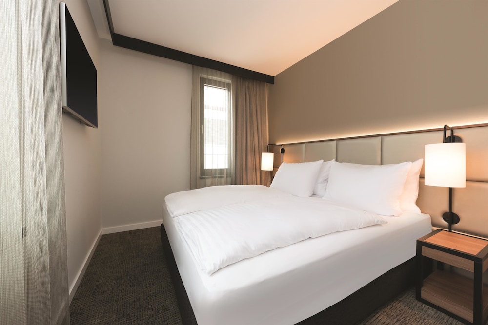 Adina Apartment Hotel Frankfurt Westend 15/49