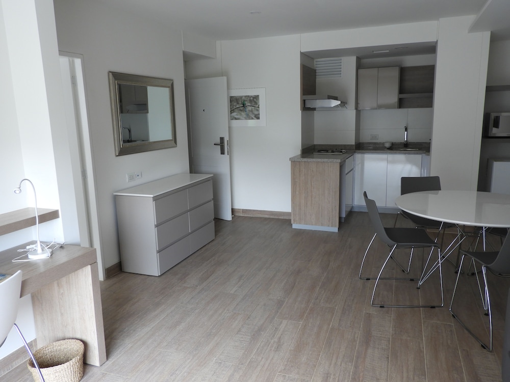Park V Hotel Suites 30/45