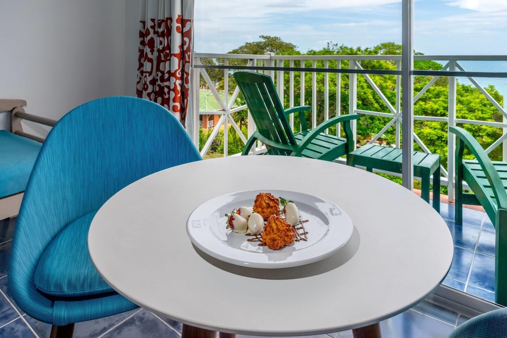 Grand Decameron Panama, A Trademark All Inclusive Resort 54/70