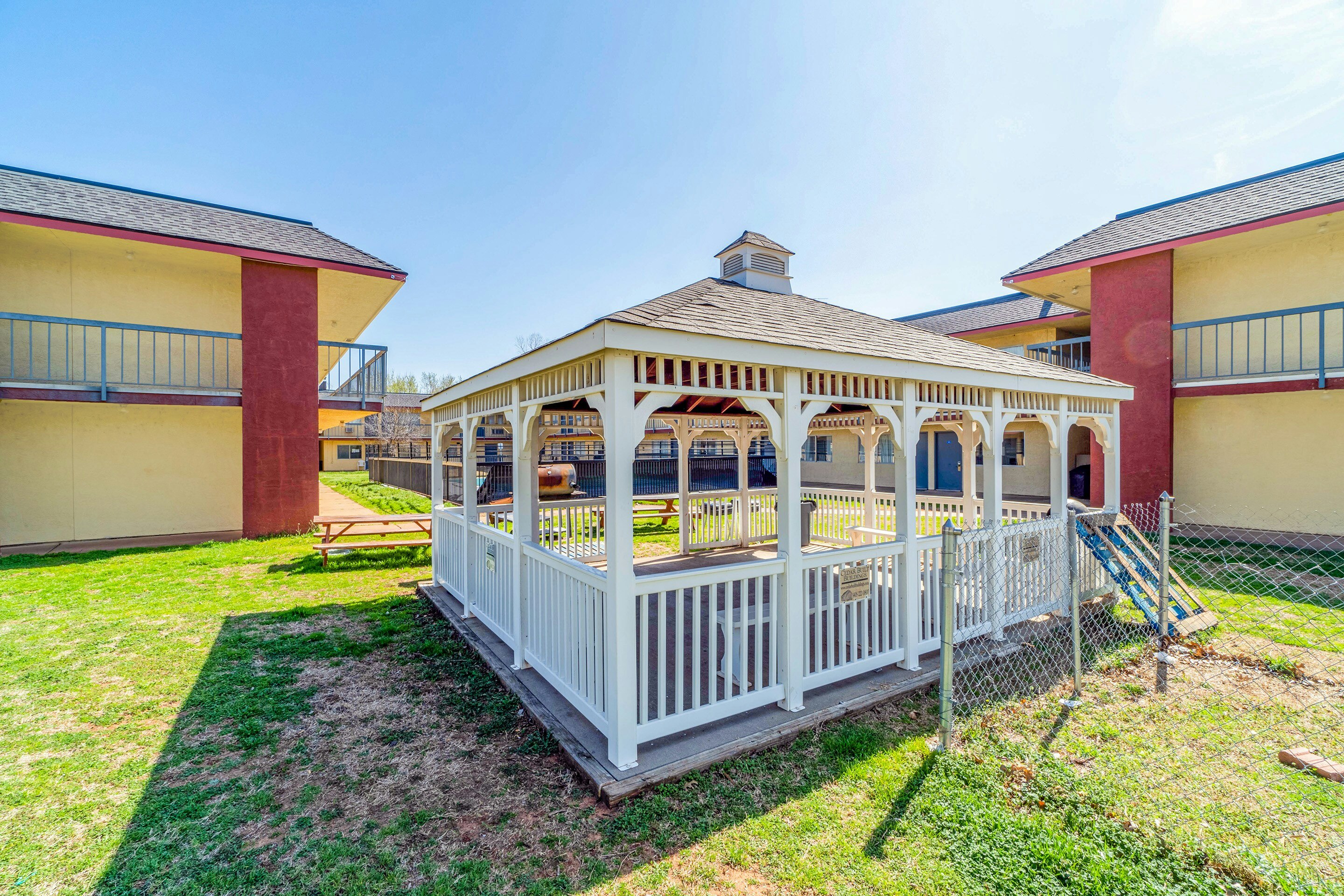 Castle Inn & Suites By OYO Chickasha 9/66