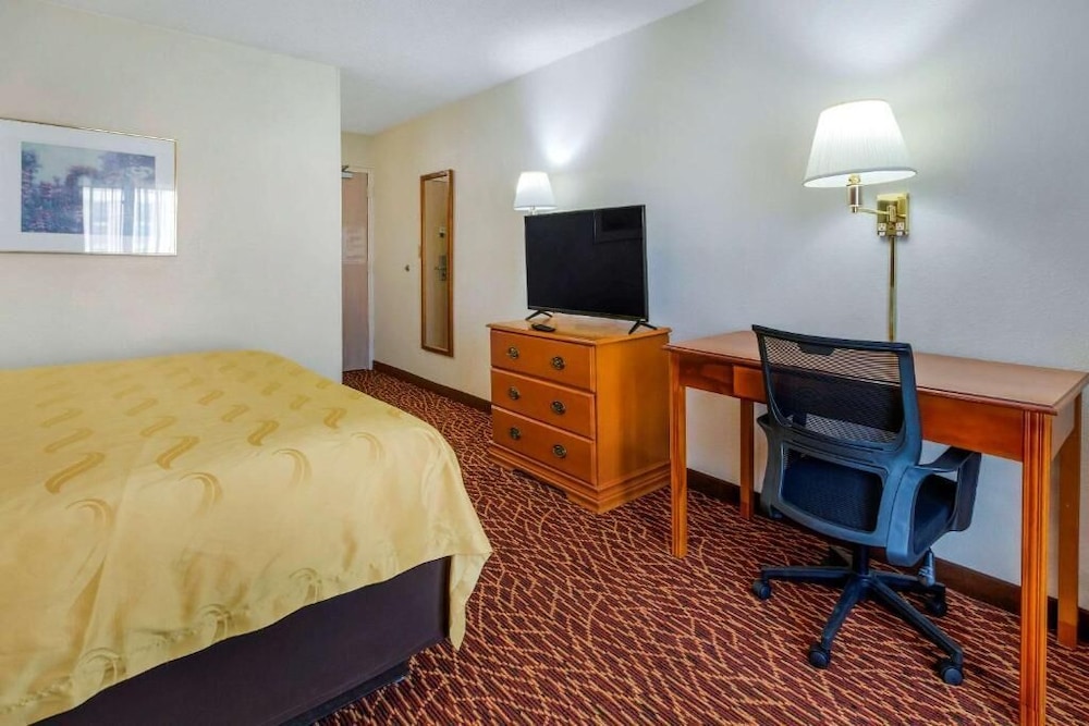 Quality Inn Northlake 30/34