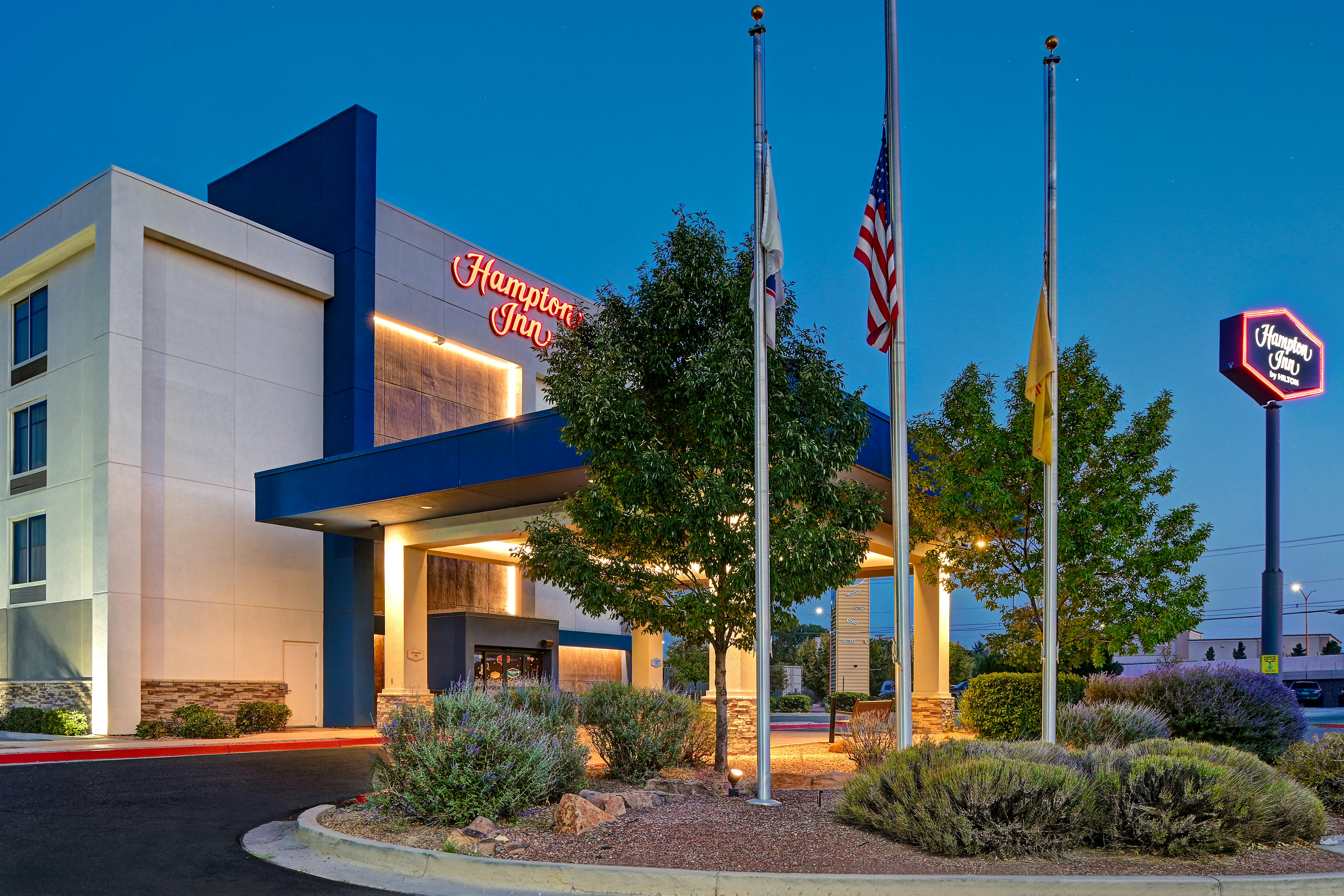 HAMPTON INN ALBUQUERQUE UNIVERSITY MIDTOWN in ALBUQUERQUE - NM