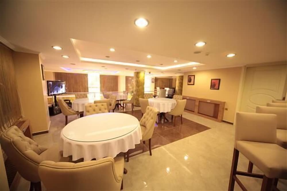 SIMPER HOTEL 49/50