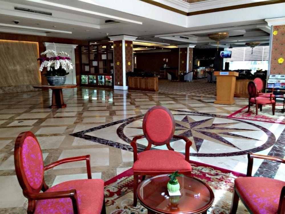 Petro Hotel 48/53