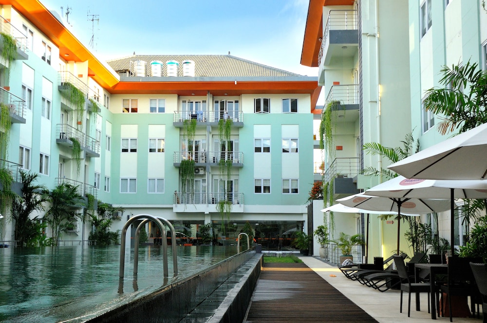 HARRIS Hotel & Residence Riverview Kuta - Bali in Kuta (Bali)