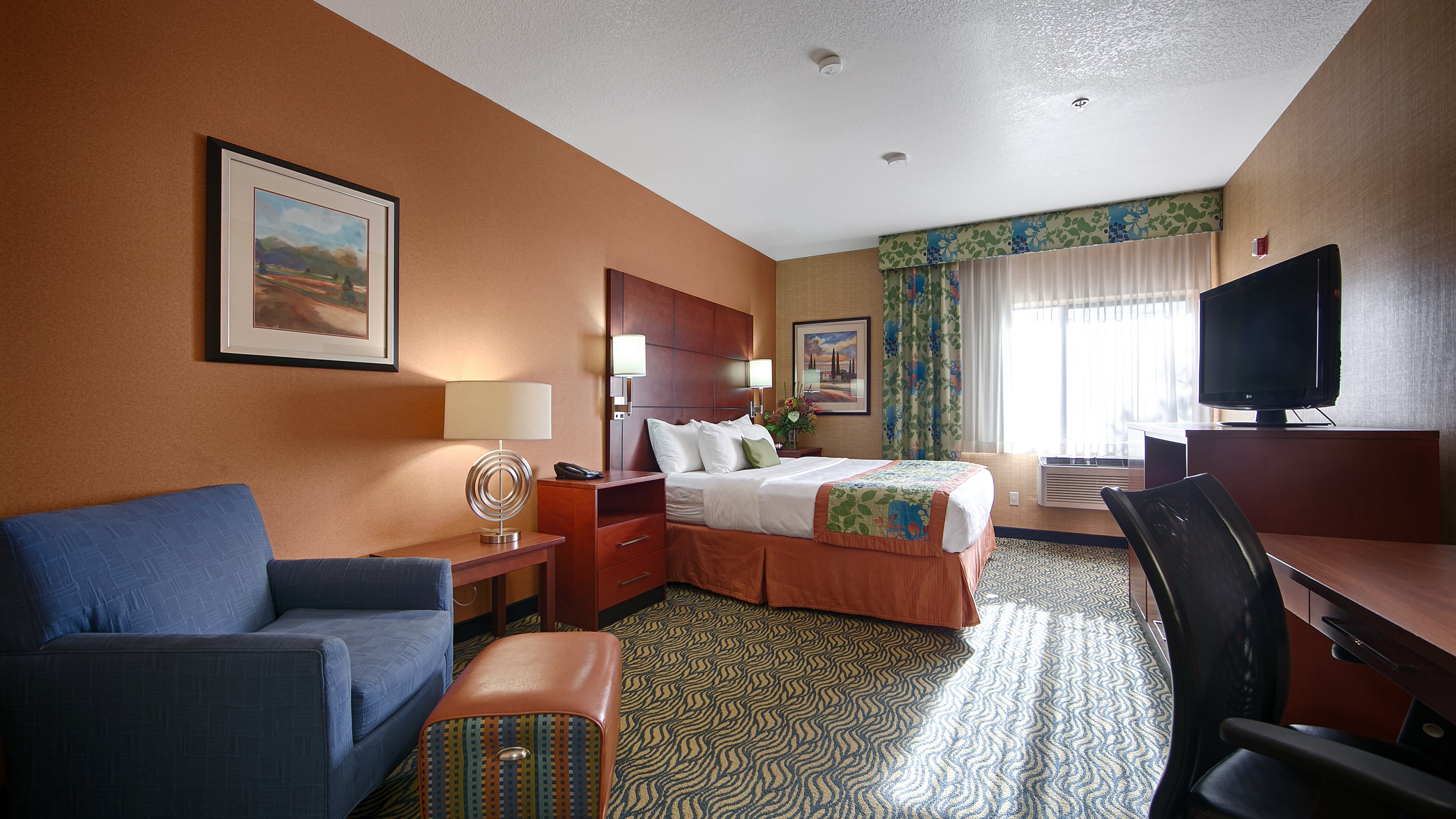 Best Western Plus Fresno Inn 32/50