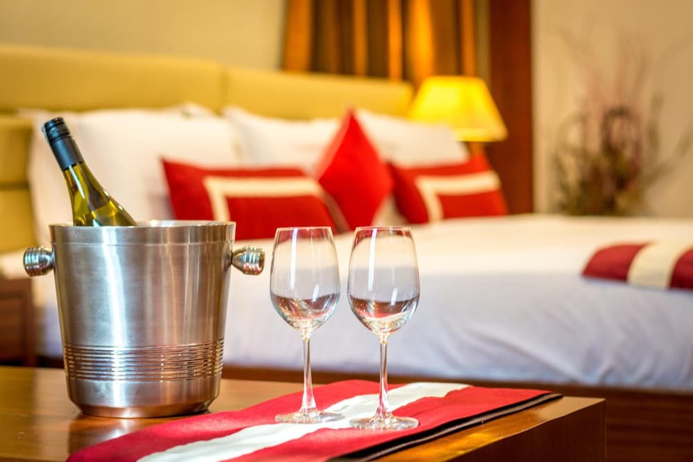 Octave Suites - Residency Road 20/33