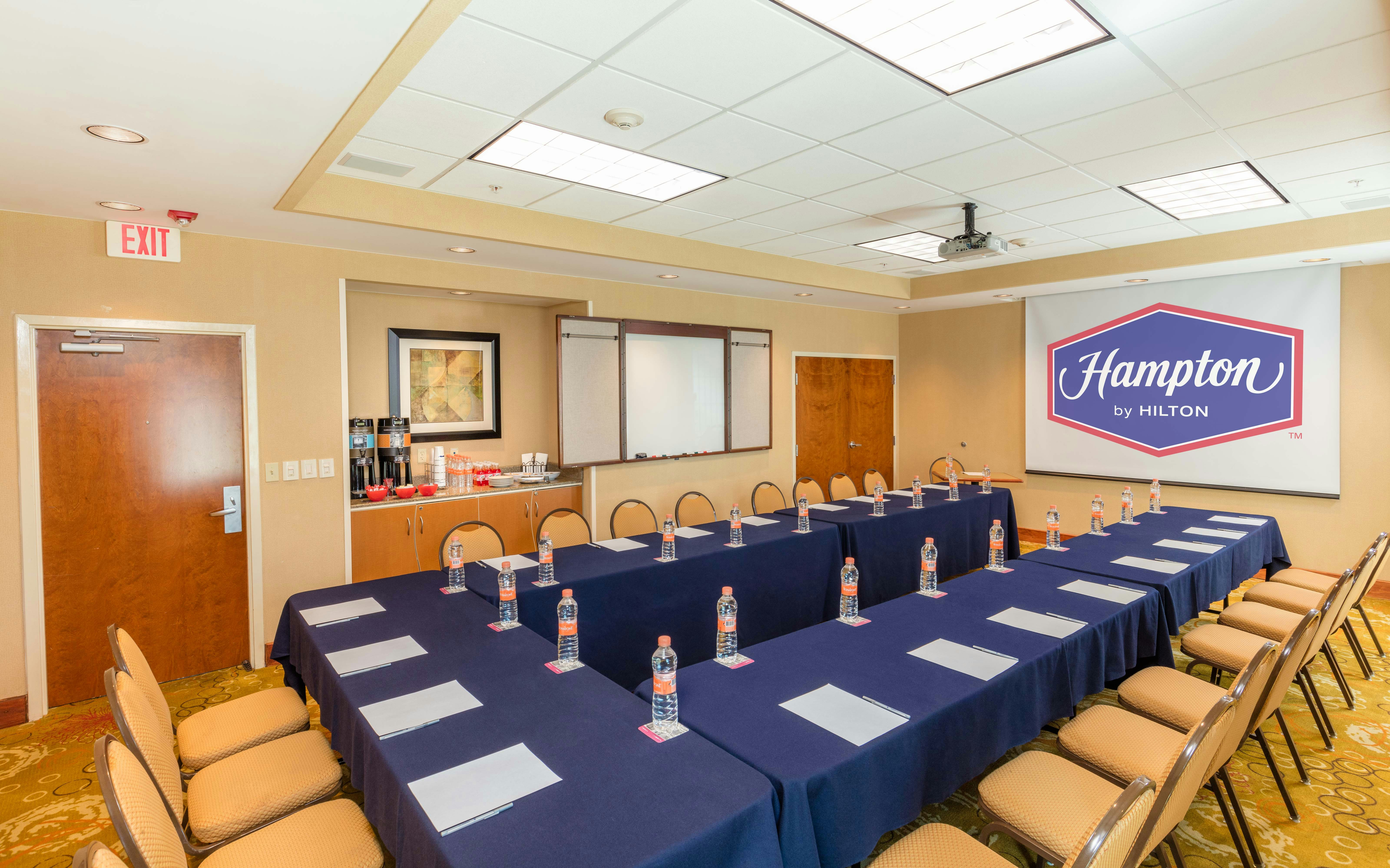 Hampton Inn by Hilton Queretaro Tecnologico 40/46