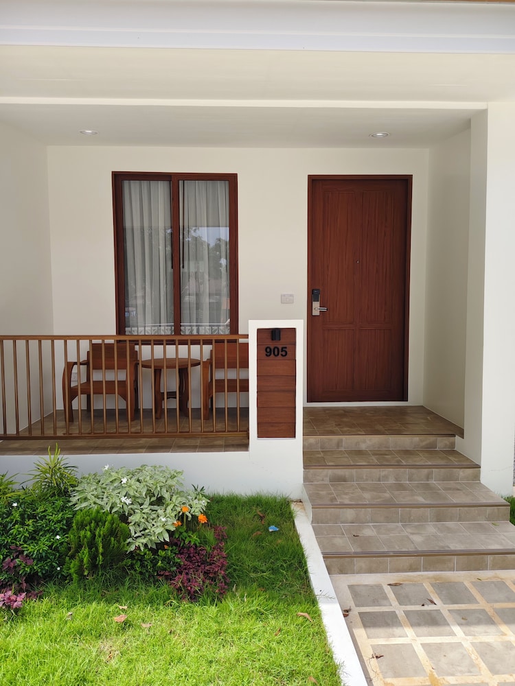 Baan Imm Sook Resort 10/73