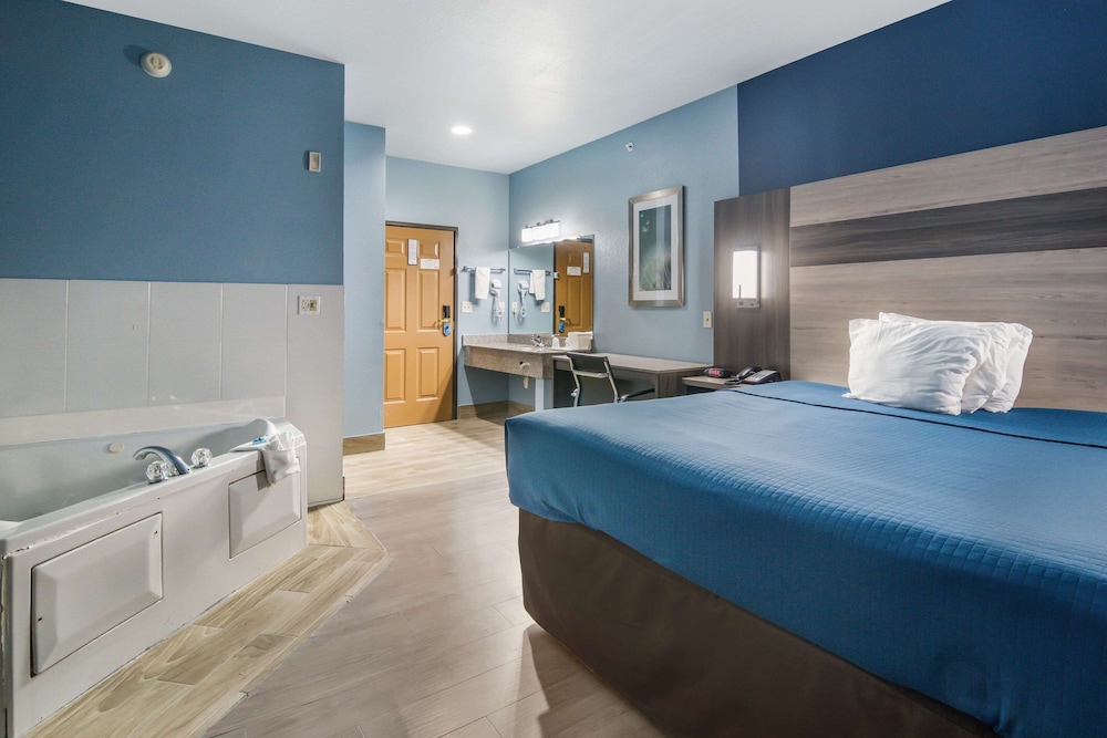 Rodeway Inn Carrollton I-35E 9/28