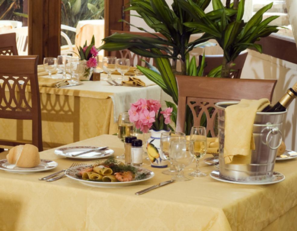 Family Hotel Le Canne&Beauty 38/42