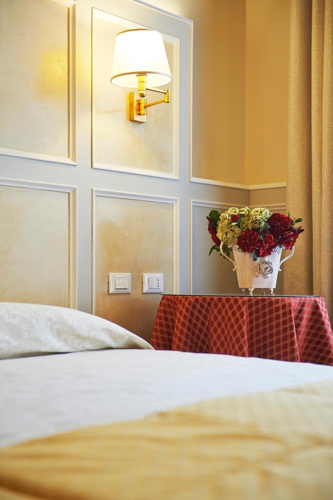 Hotel Firenze Capitale 14/22