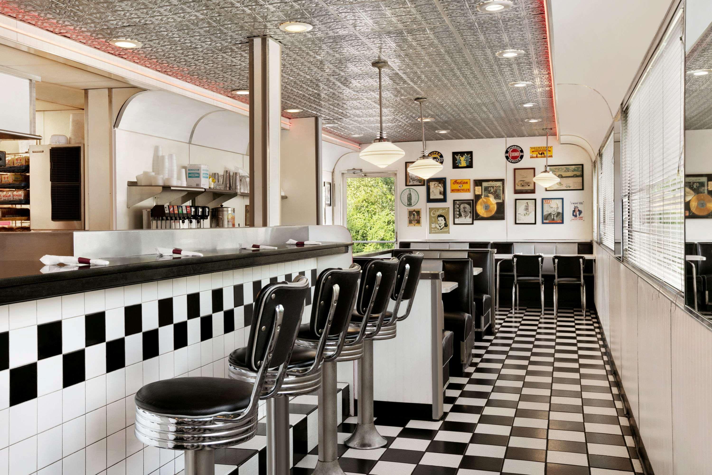 restaurant cafeteria
