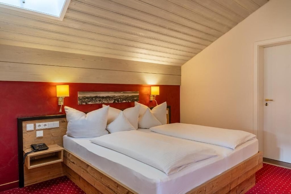 Königshof Hotel Resort 9/71