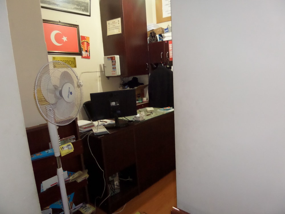Ercan Inn Hotel 50/62