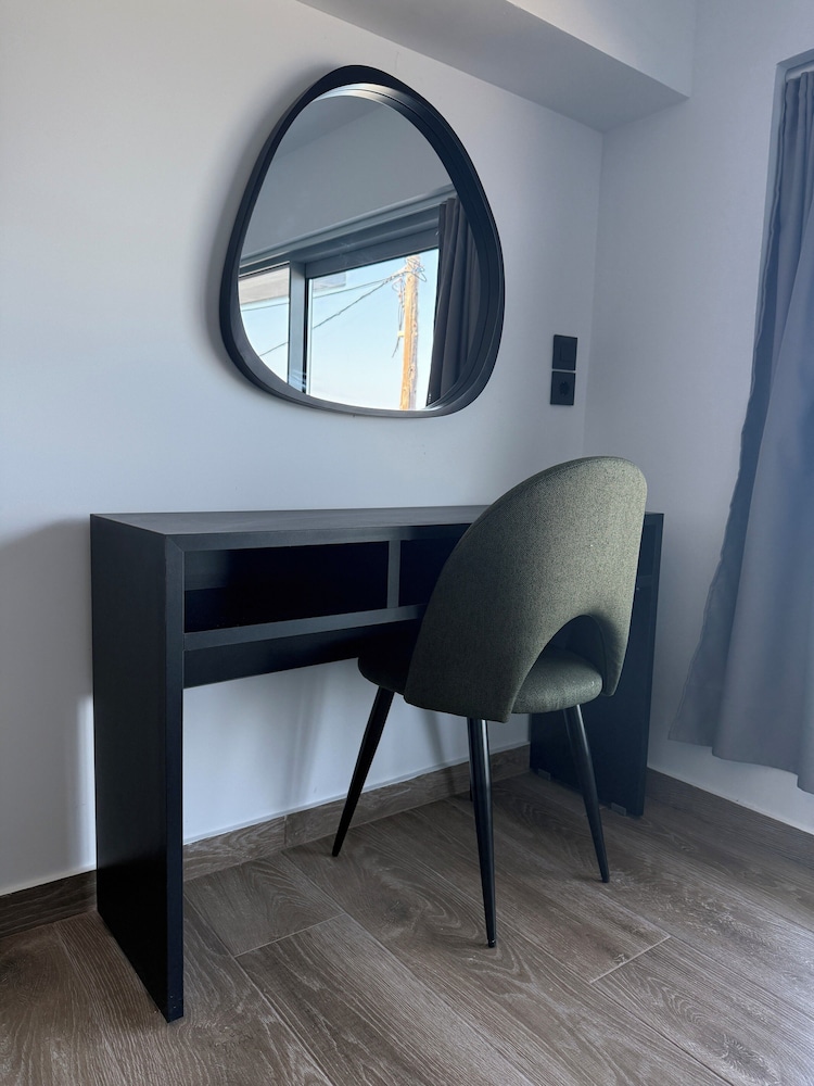 Sunrise Apt 29/37