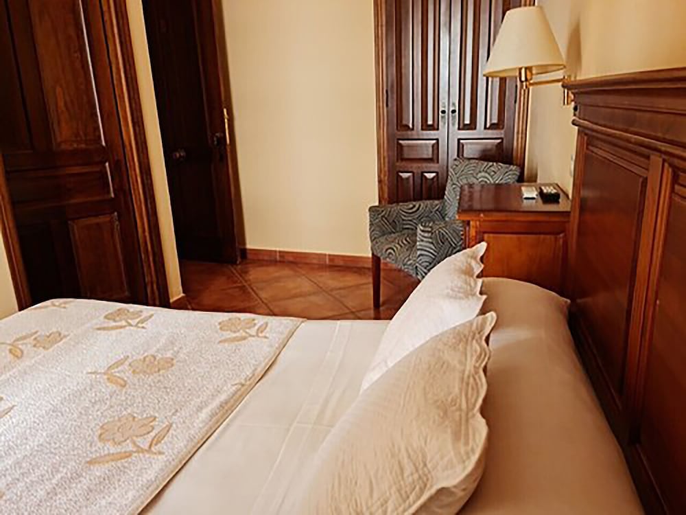 Plateros Hotel 17/50