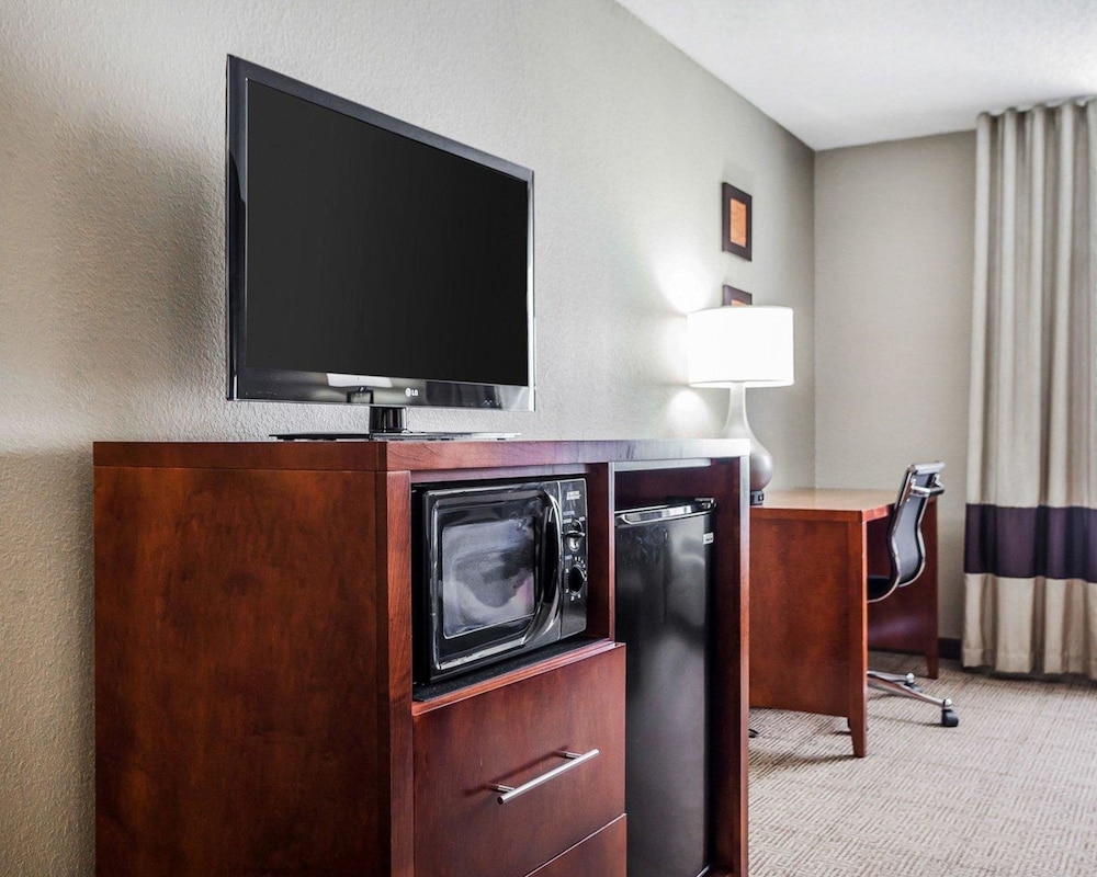 Comfort Inn And Suites Moberly Ex Holiday Inn Express Moberly 34/36