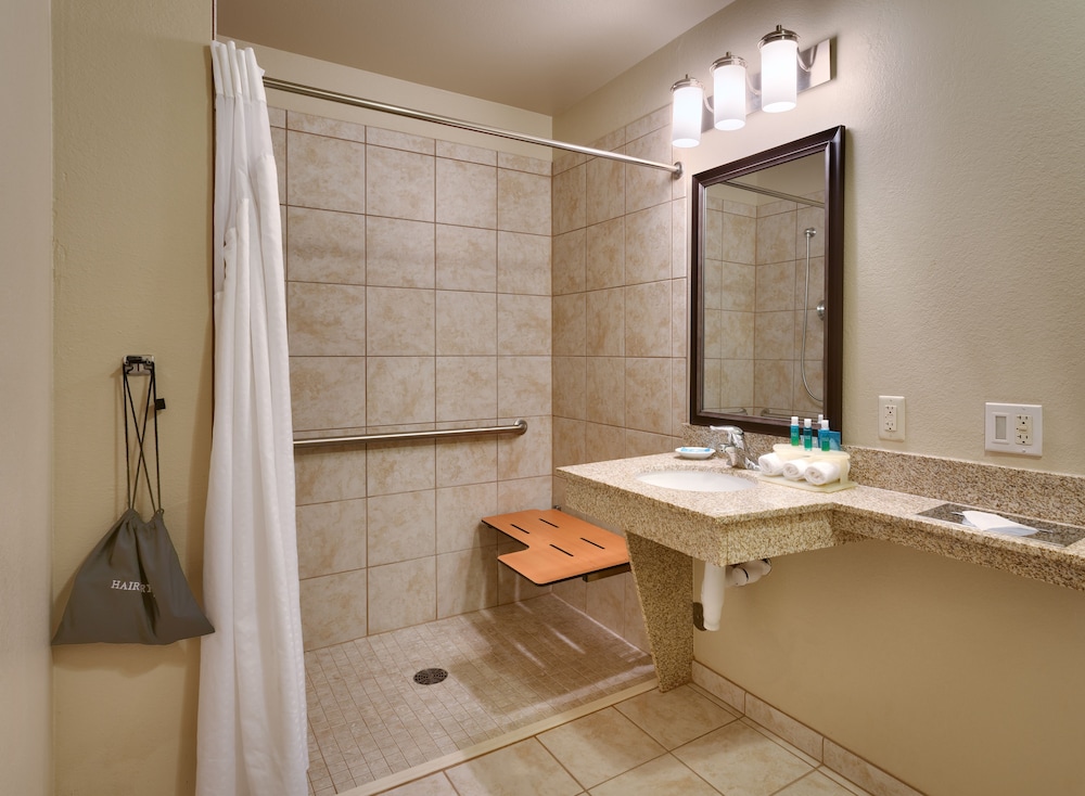 Holiday Inn Express Hotel And Suites Orem North Provo 30/60